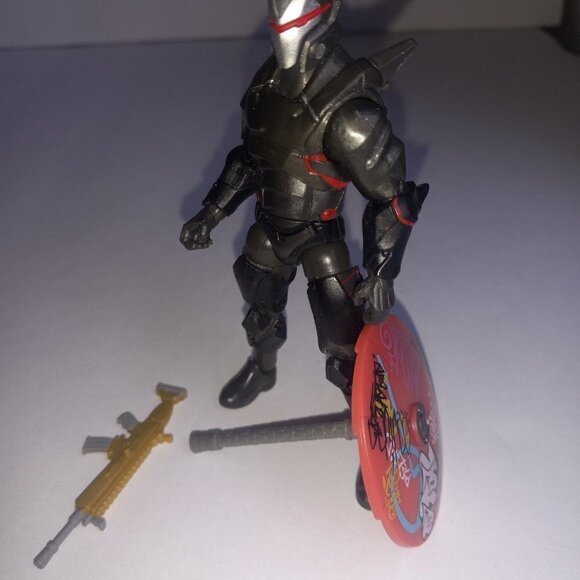 Fortnite Omega Toy Figurine 4" Tall with Weapons Scar Gun and Parasol - Picture 15 of 16